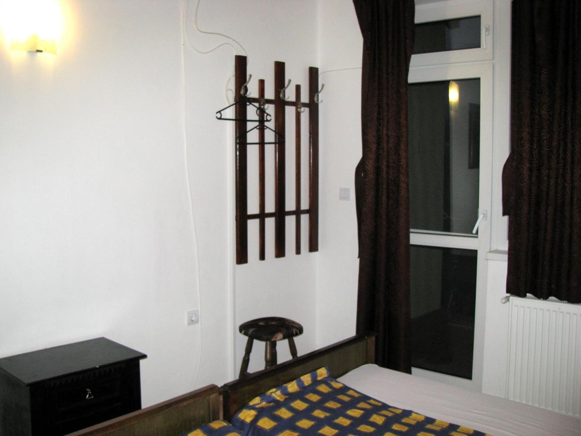 Guest House Familia Samovodene المظهر الخارجي الصورة